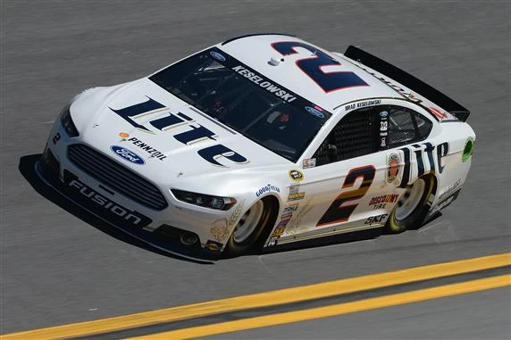 What nascar teams drive ford #8